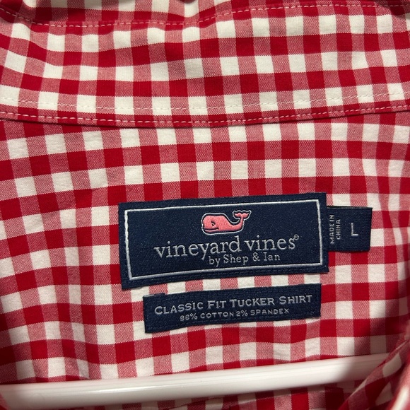 Men Vineyard Vines Button down size large checkered - Picture 3 of 3